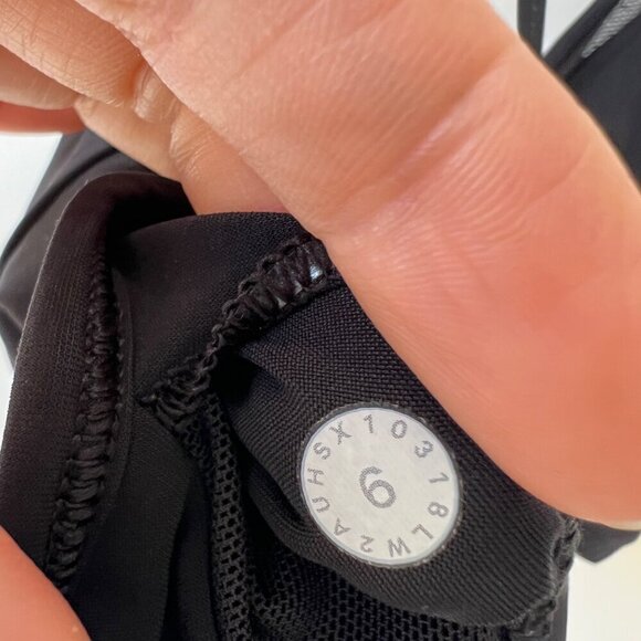 Lululemon State of flow bra, black, Size 6 J152 - Picture 6 of 8